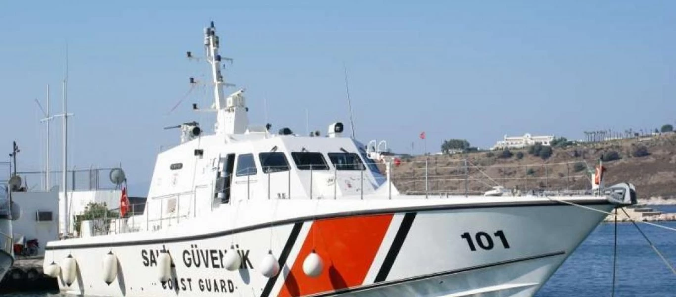 Δείτε σκάφος της τουρκικής ακτοφυλακής να παρενοχλεί Έλληνα ψαρά στα Ίμια (βίντεο)
